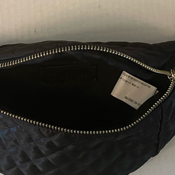 Forever 21 Black Quilted Belt Bag - Picture 2 of 3